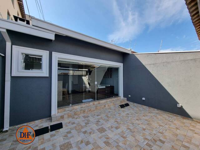 #708 - Casa para Locação em Taubaté - SP - 2