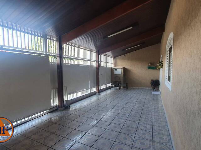 #257 - Casa para Venda em Taubaté - SP