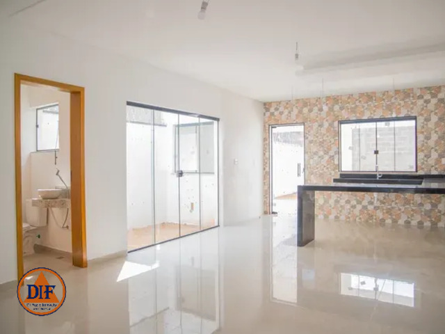 #406 - Casa para Venda em Taubaté - SP - 2