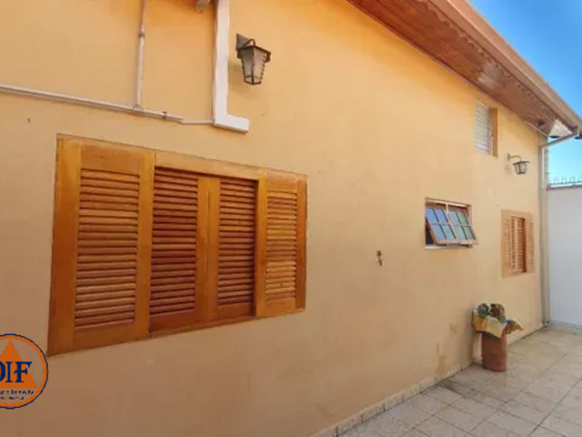 #407 - Casa para Venda em Caçapava - SP - 2