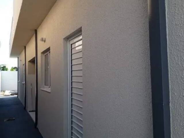#590 - Casa para Venda em Taubaté - SP - 2