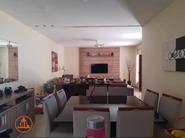 #634 - Casa para Venda em Taubaté - SP - 2