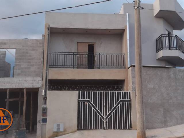 #725 - Casa para Locação em Caçapava - SP - 1