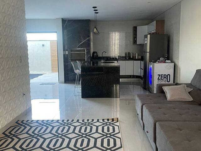 #753 - Casa em condomínio para Venda em Tremembé - SP
