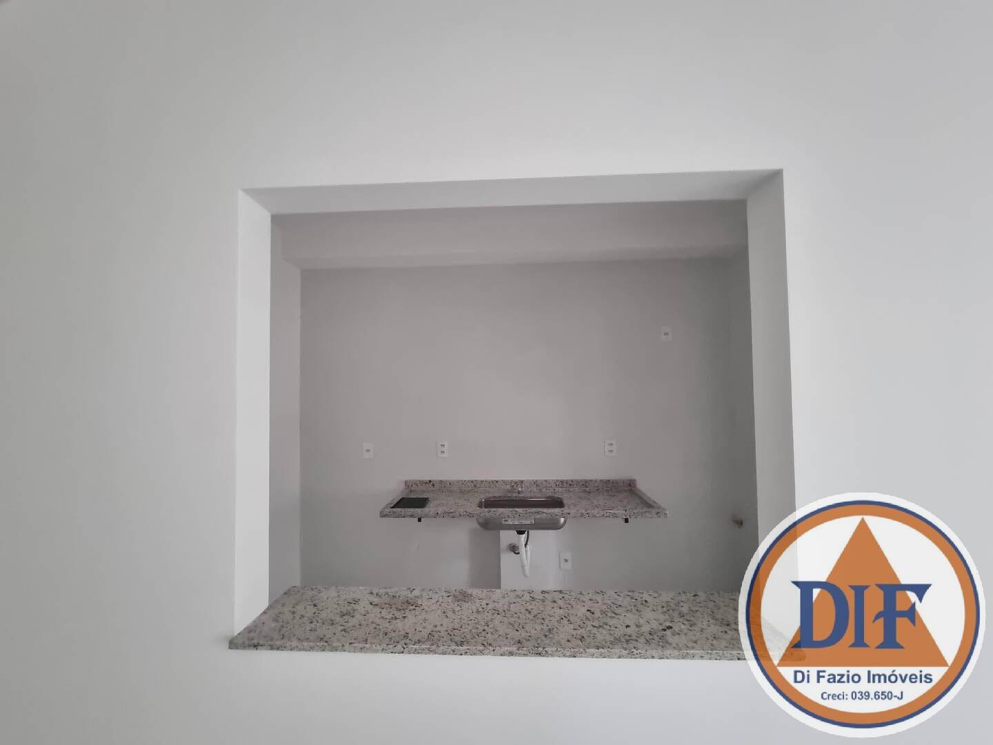 Apartamento à venda e aluguel com 2 quartos, 77m² - Foto 7