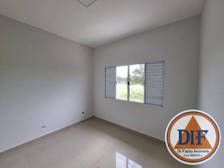 Casa à venda e aluguel com 3 quartos, 210m² - Foto 9