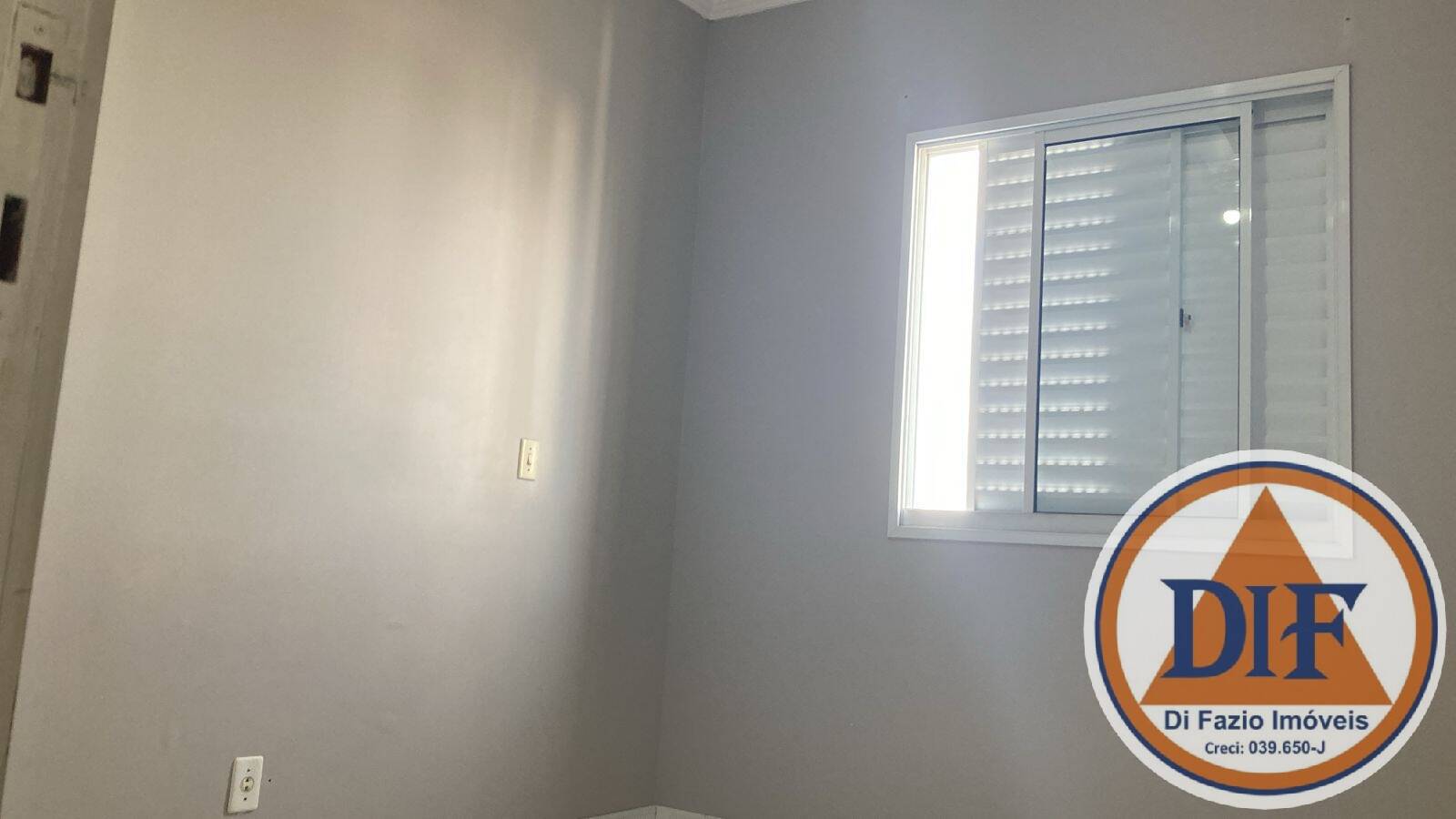 Apartamento para alugar com 3 quartos, 80m² - Foto 6