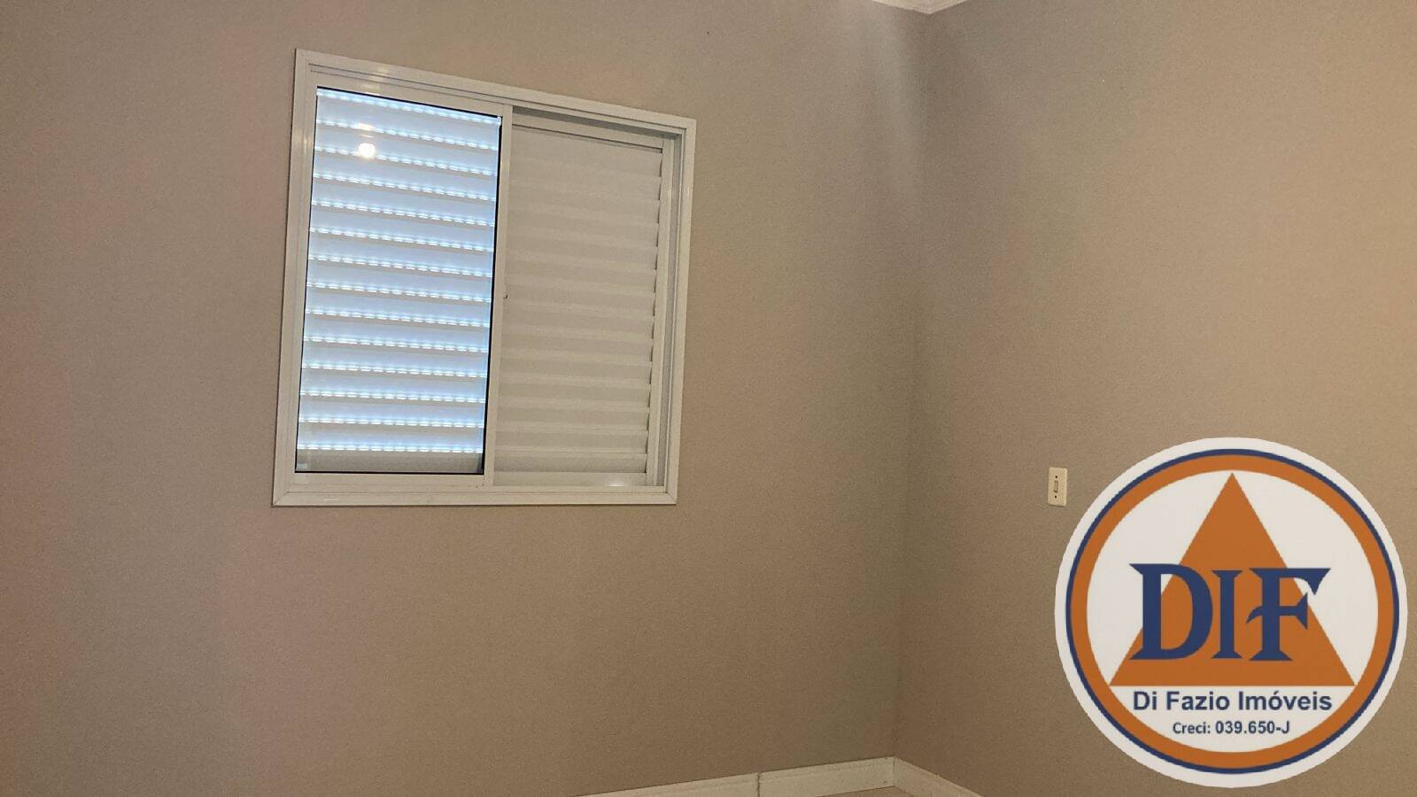 Apartamento para alugar com 3 quartos, 80m² - Foto 11