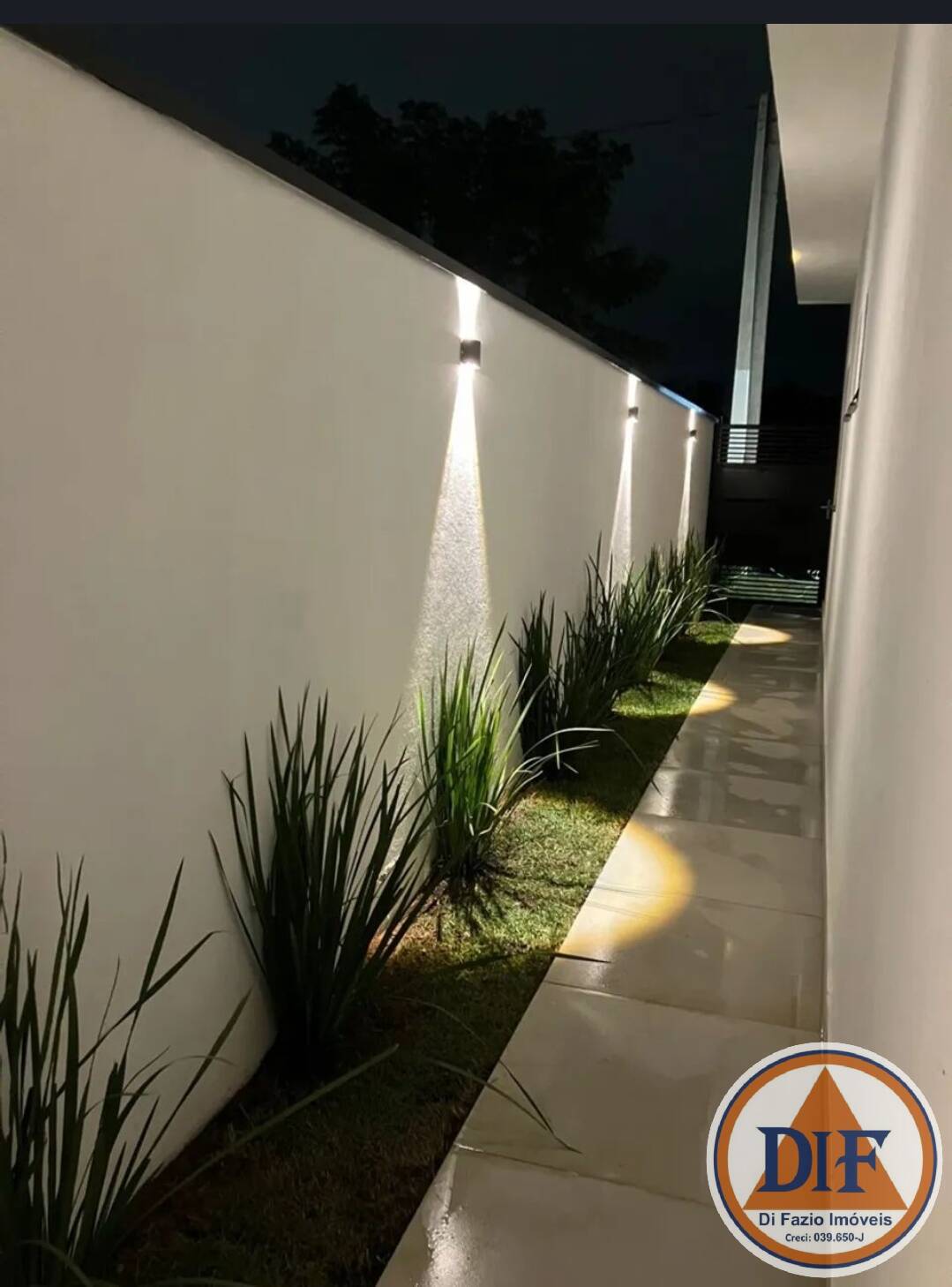 Casa de Condomínio à venda com 2 quartos, 105m² - Foto 2