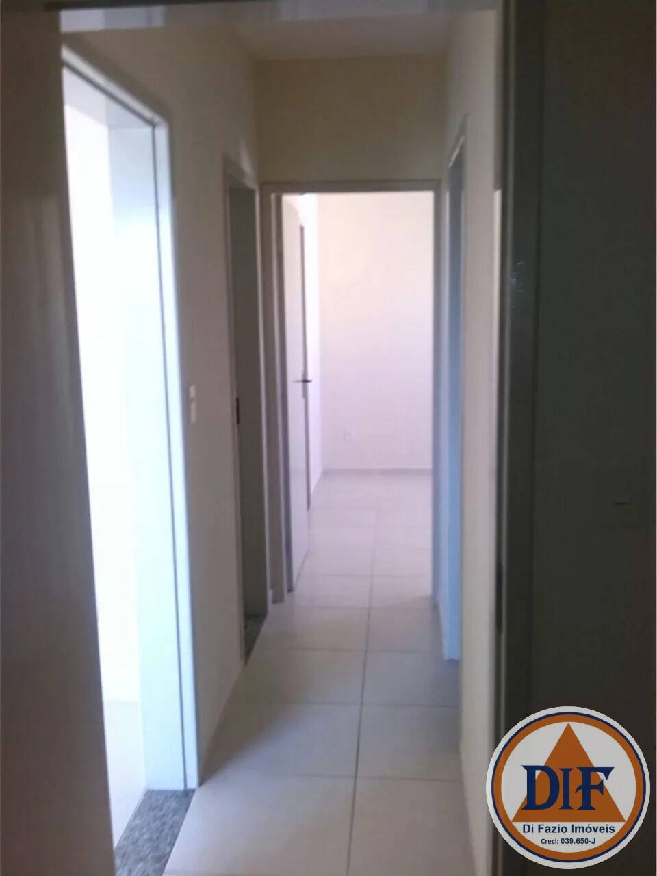 Apartamento à venda com 3 quartos, 75m² - Foto 5