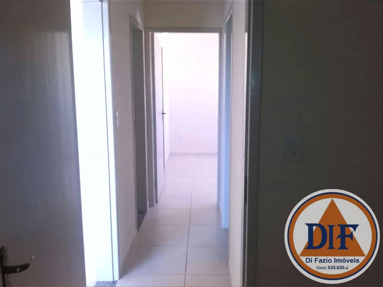 Apartamento à venda com 3 quartos, 75m² - Foto 6