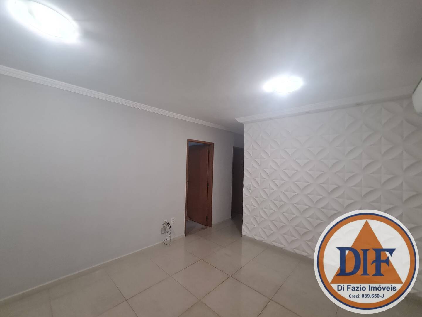 Casa de Condomínio à venda com 3 quartos, 84m² - Foto 1