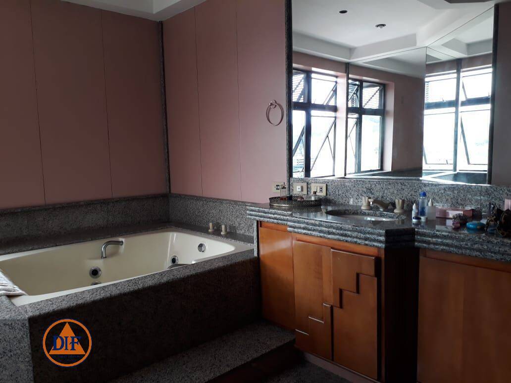 Apartamento à venda com 5 quartos, 300m² - Foto 4