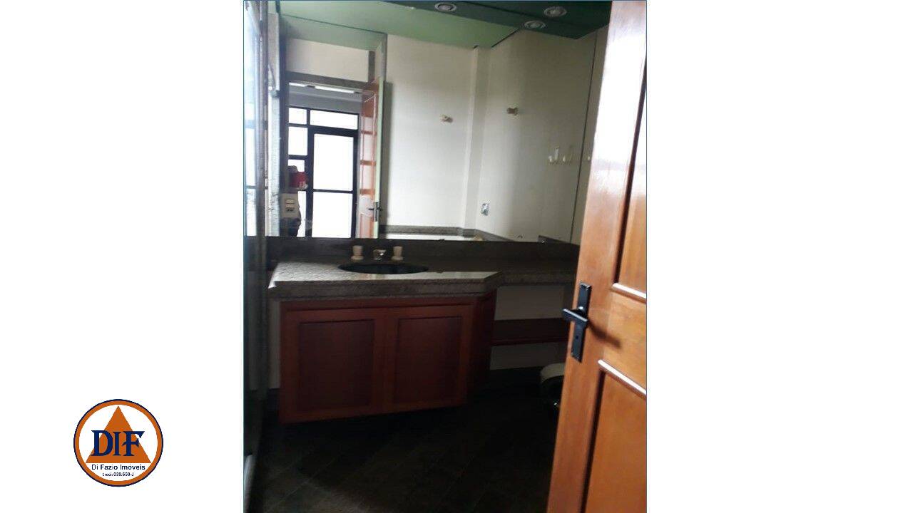 Apartamento à venda com 5 quartos, 300m² - Foto 13