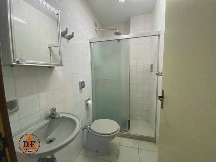 Apartamento à venda com 5 quartos, 300m² - Foto 24