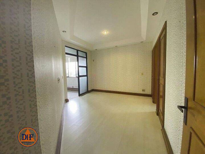 Apartamento à venda com 5 quartos, 300m² - Foto 31