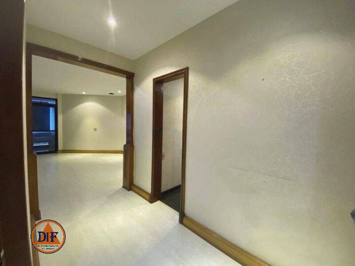 Apartamento à venda com 5 quartos, 300m² - Foto 35