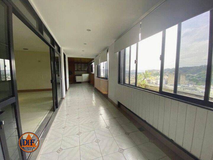 Apartamento à venda com 5 quartos, 300m² - Foto 36