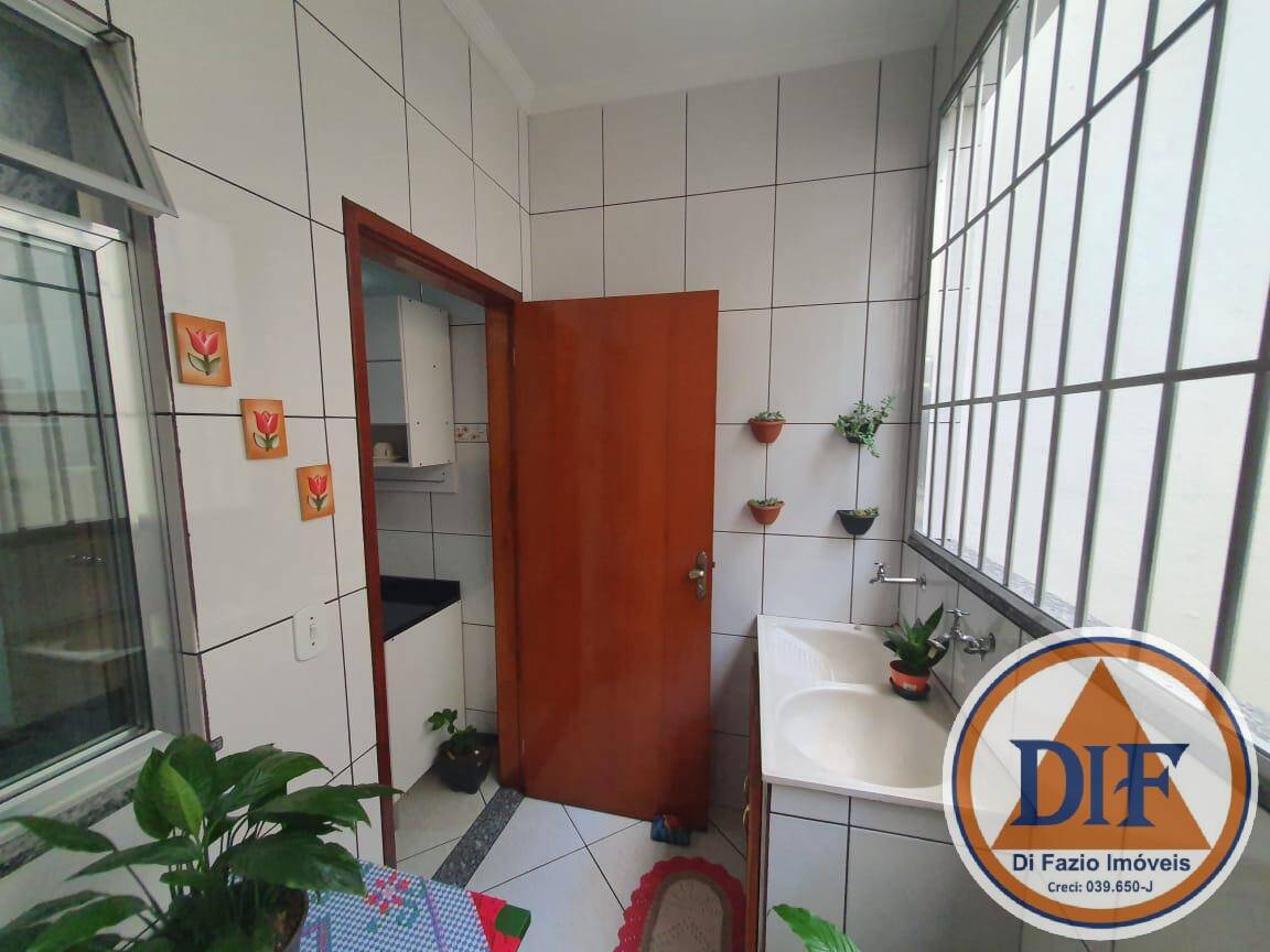 Apartamento à venda com 3 quartos, 109m² - Foto 2