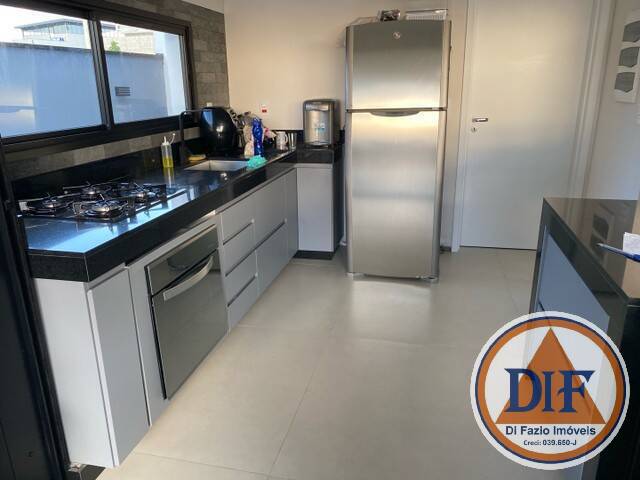 Casa à venda com 4 quartos, 275m² - Foto 6