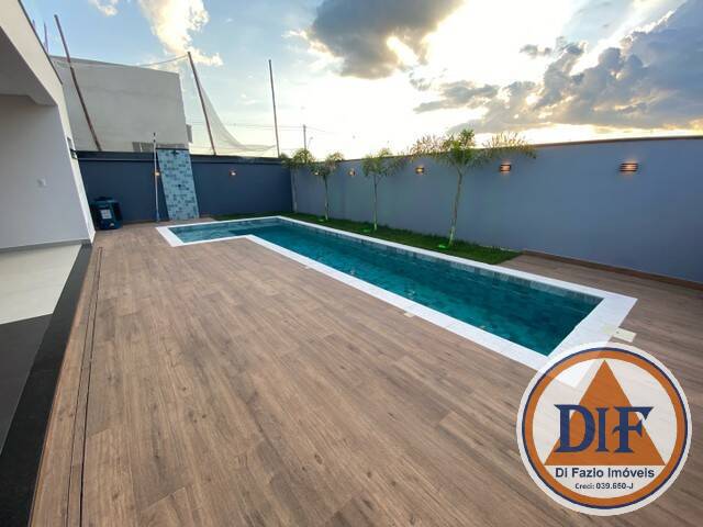 Casa à venda com 4 quartos, 275m² - Foto 20
