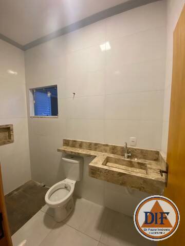 Casa à venda com 3 quartos, 140m² - Foto 3