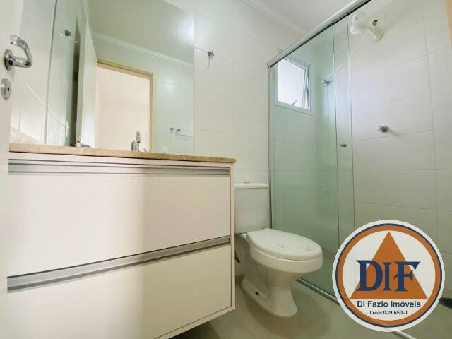 Apartamento à venda com 2 quartos, 70m² - Foto 4