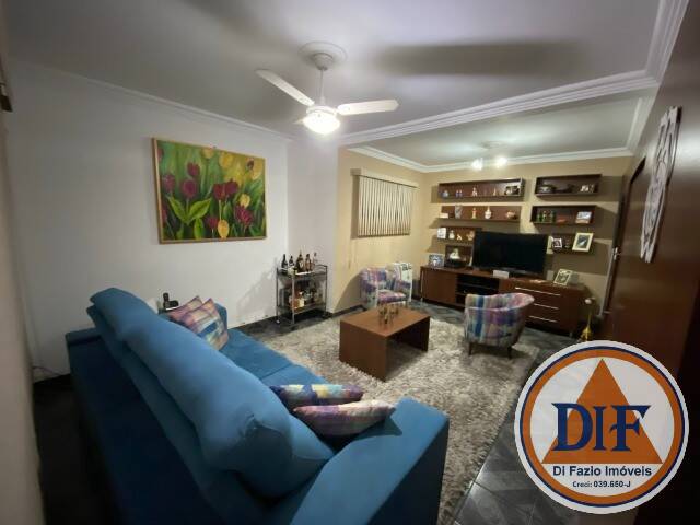Casa à venda com 3 quartos, 190m² - Foto 7