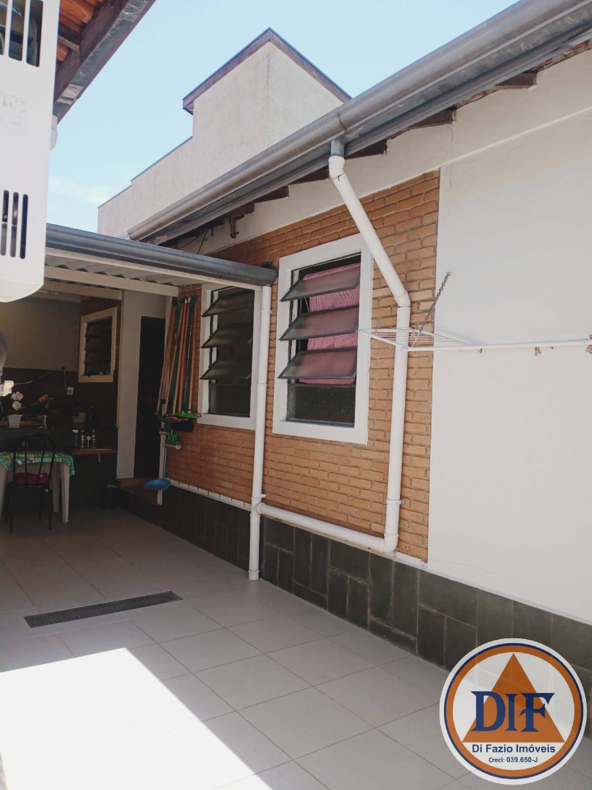 Casa à venda com 3 quartos, 195m² - Foto 8