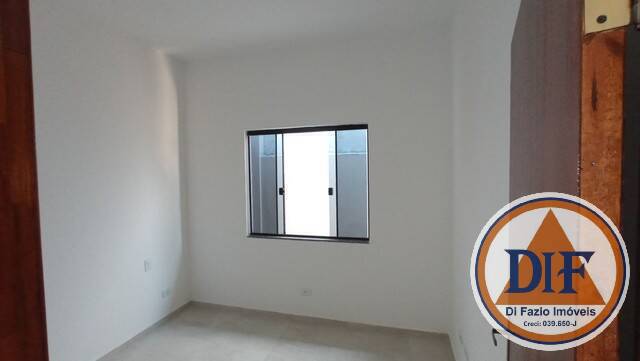 Casa à venda com 3 quartos, 82m² - Foto 11