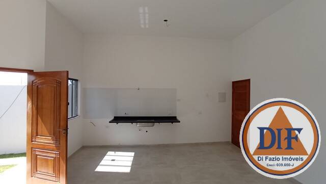 Casa à venda com 3 quartos, 82m² - Foto 14
