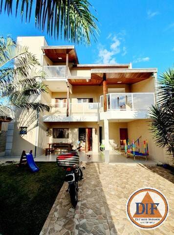 Casa à venda com 3 quartos, 170m² - Foto 1