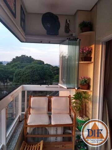 Apartamento à venda com 2 quartos, 68m² - Foto 8