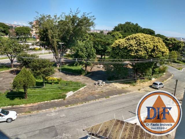 Apartamento à venda com 2 quartos, 68m² - Foto 7