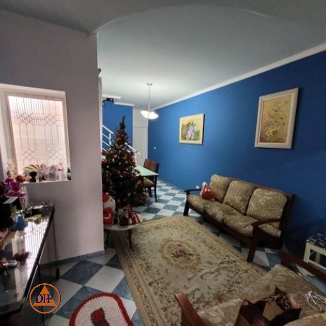 Sobrado à venda com 3 quartos, 173m² - Foto 1
