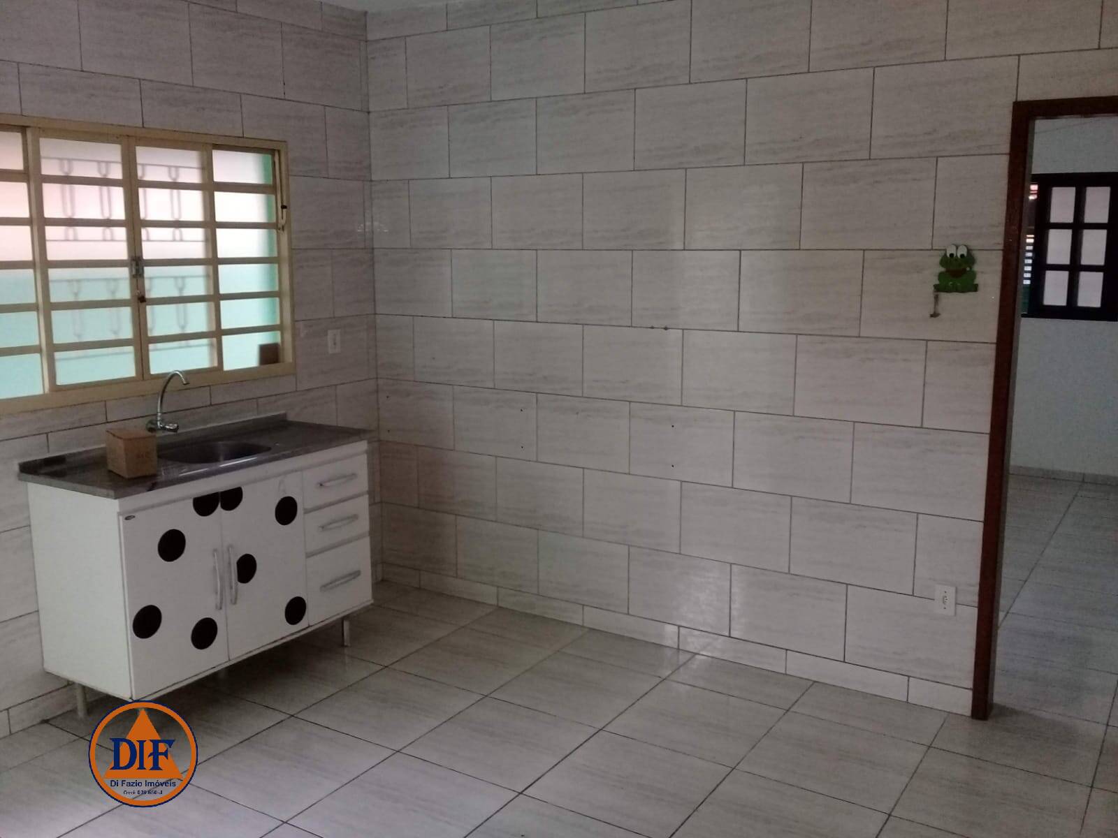 Casa à venda com 2 quartos, 100m² - Foto 6