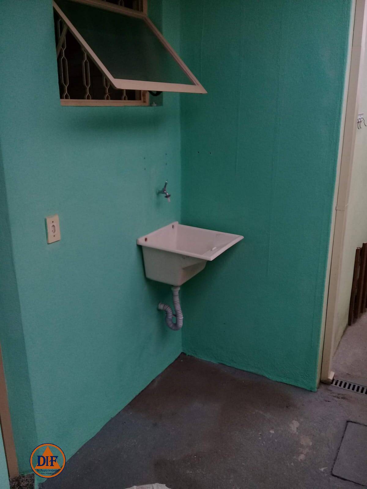 Casa à venda com 2 quartos, 100m² - Foto 15