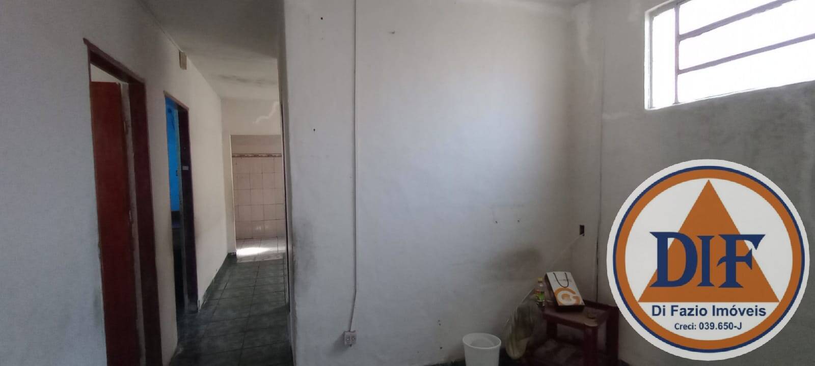 Casa à venda com 5 quartos, 90m² - Foto 6