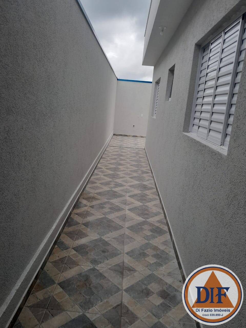 Casa à venda com 2 quartos, 83m² - Foto 14