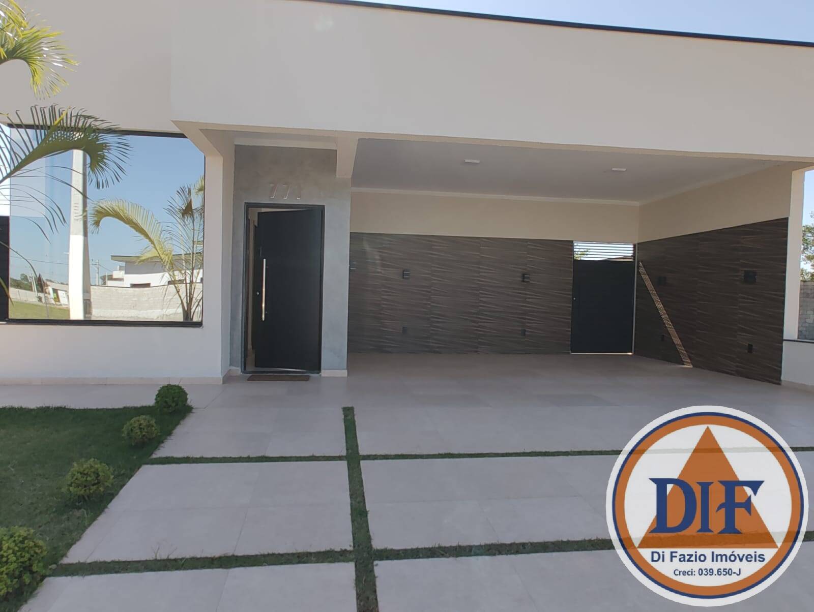 Casa de Condomínio à venda com 3 quartos, 253m² - Foto 2
