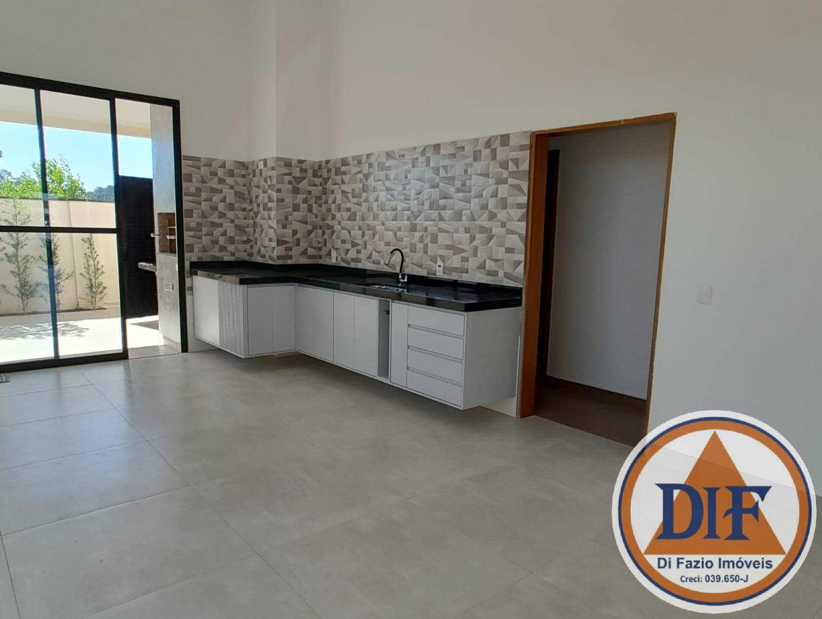 Casa de Condomínio à venda com 3 quartos, 253m² - Foto 9