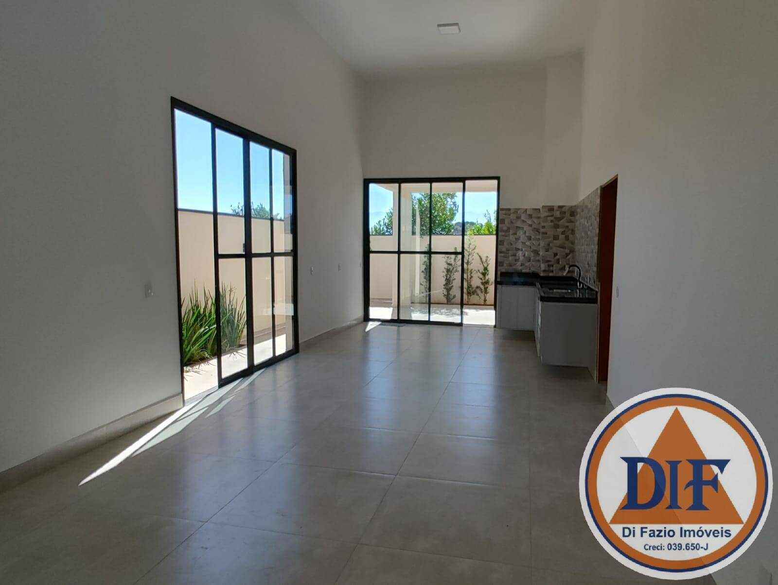 Casa de Condomínio à venda com 3 quartos, 253m² - Foto 6