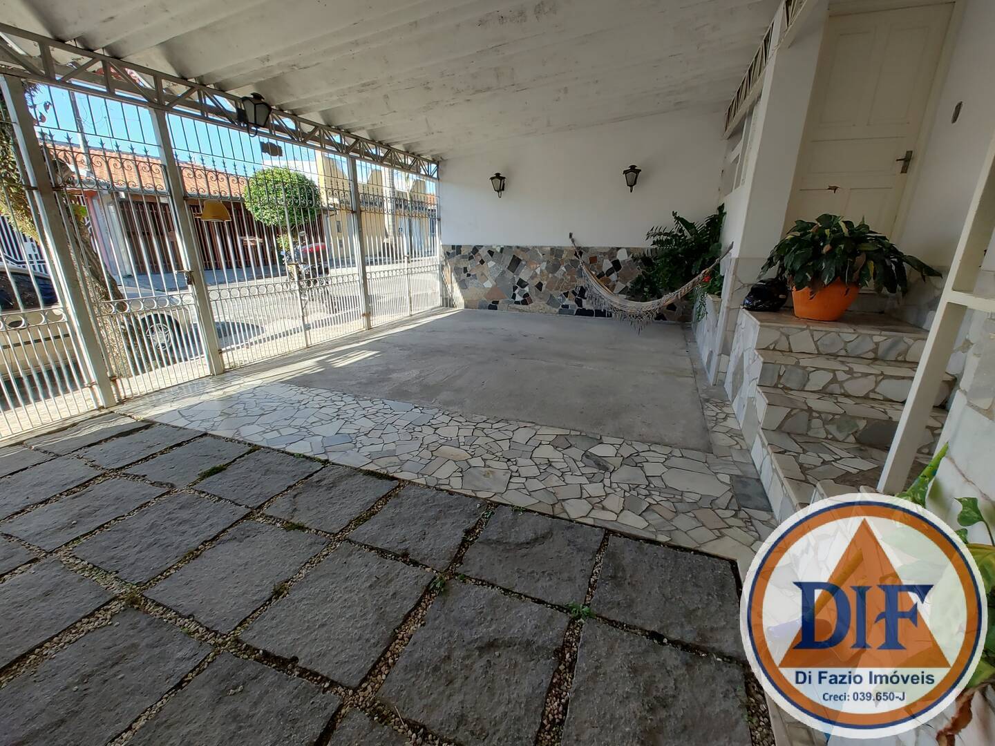 Casa, 3 quartos, 250 m² - Foto 1