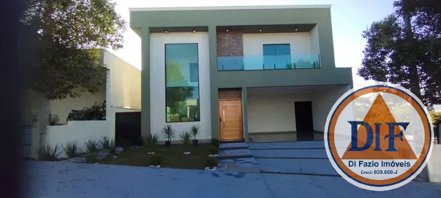 Casa à venda com 5 quartos, 302m² - Foto 1