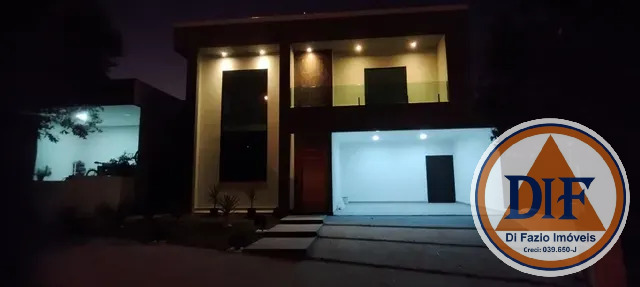 Casa à venda com 5 quartos, 302m² - Foto 2