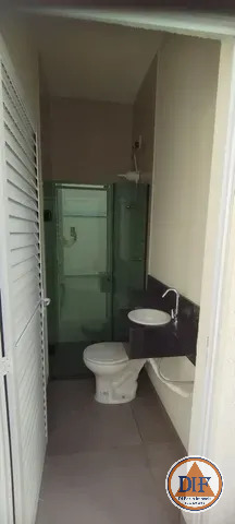Casa à venda com 5 quartos, 302m² - Foto 10
