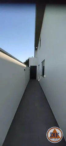 Casa à venda com 5 quartos, 302m² - Foto 8