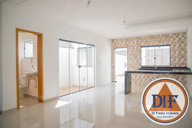 Casa, 3 quartos, 178 m² - Foto 2