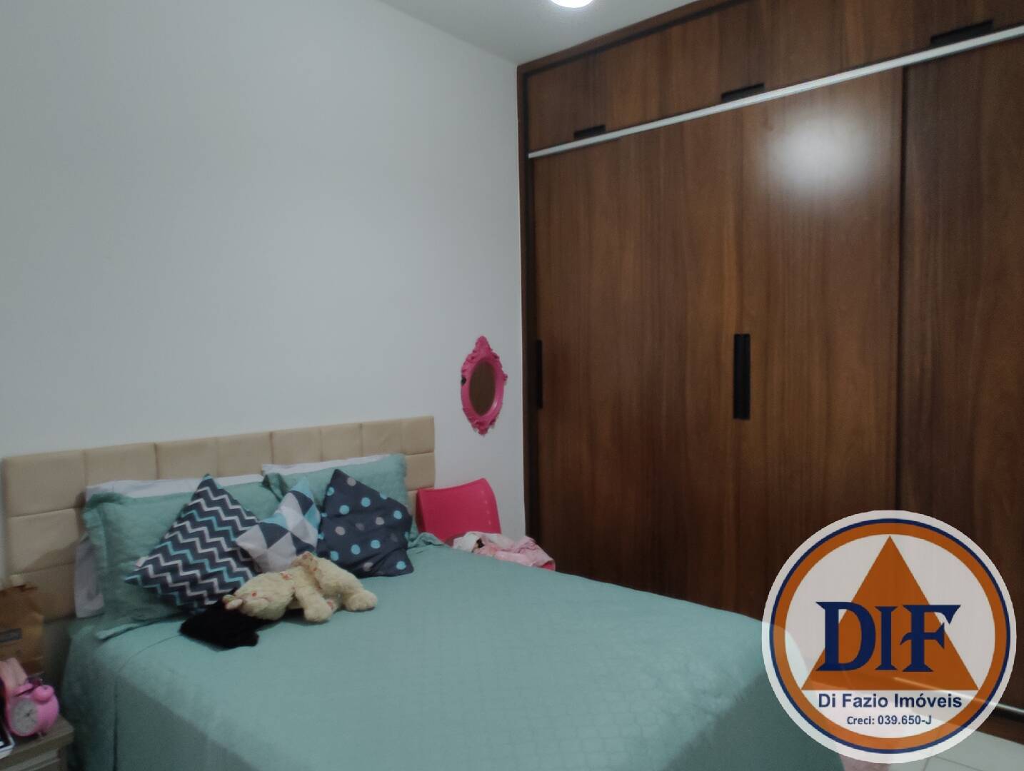 Casa à venda com 3 quartos, 215m² - Foto 14