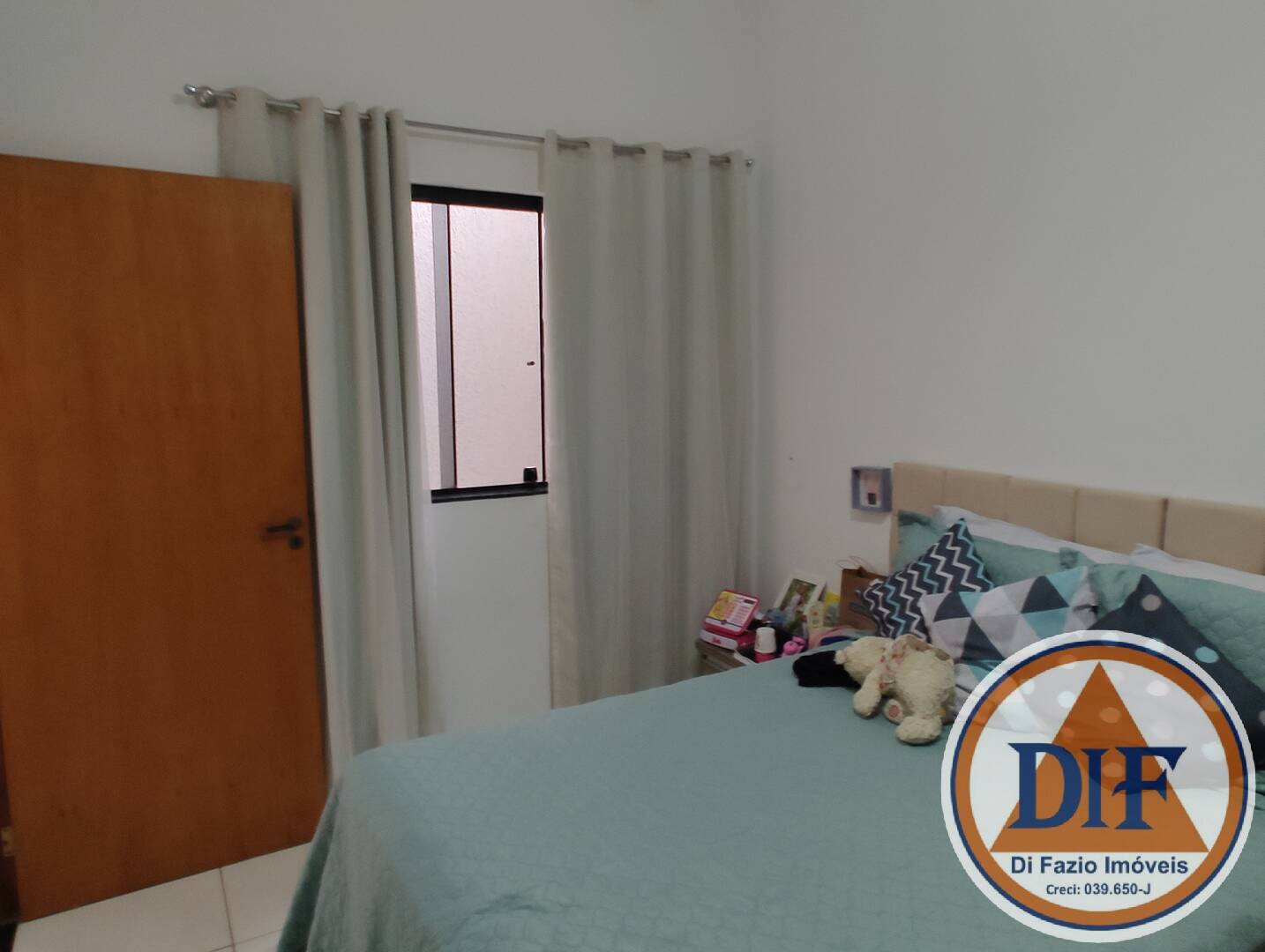 Casa à venda com 3 quartos, 215m² - Foto 16